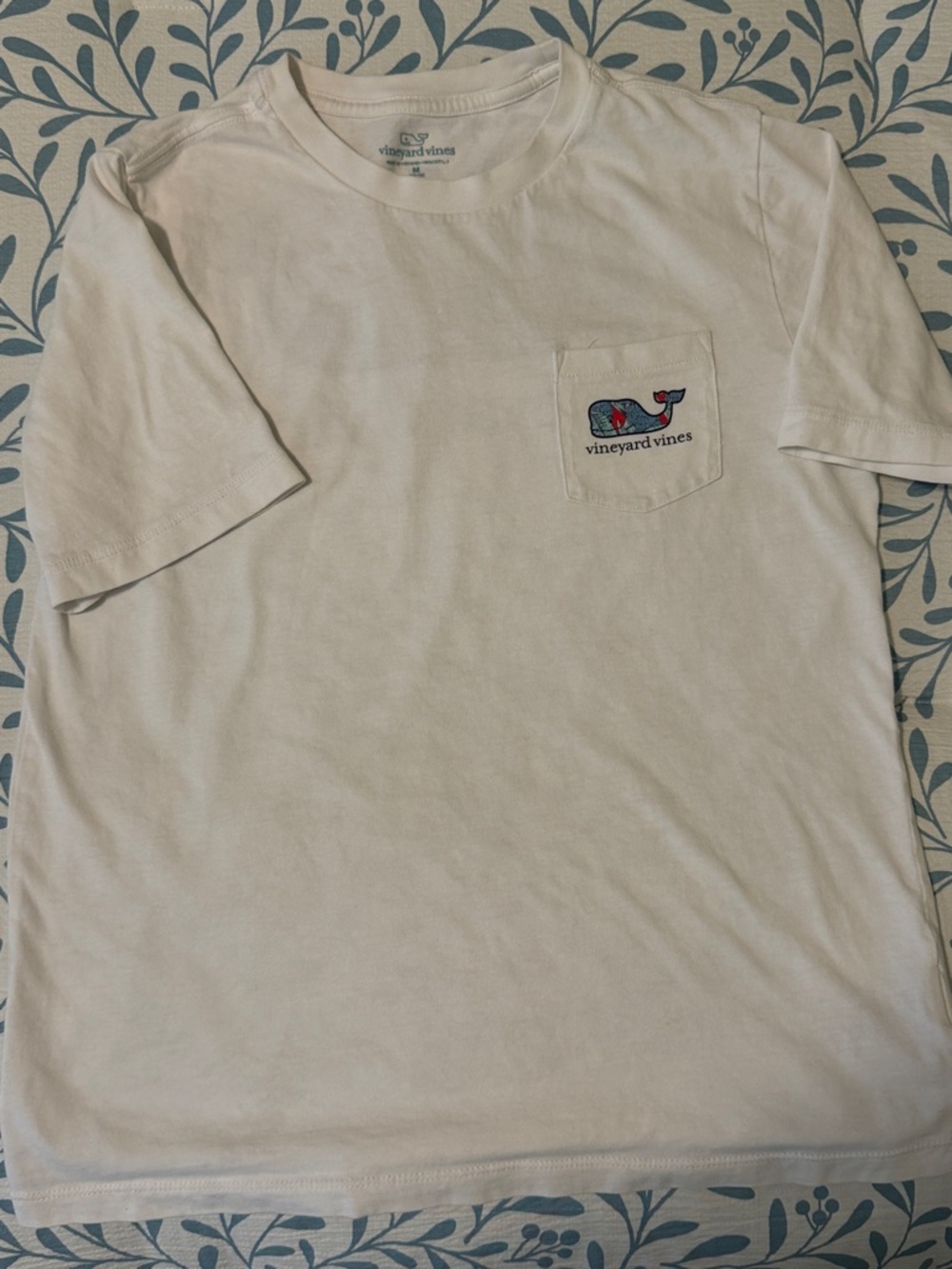 Vineyard Vines White Pocket Tee with Colorful Whale